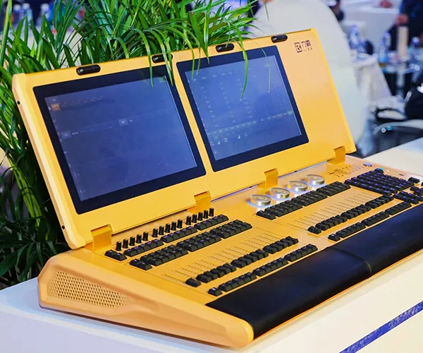 Audio Pro & Bunyi Langsung